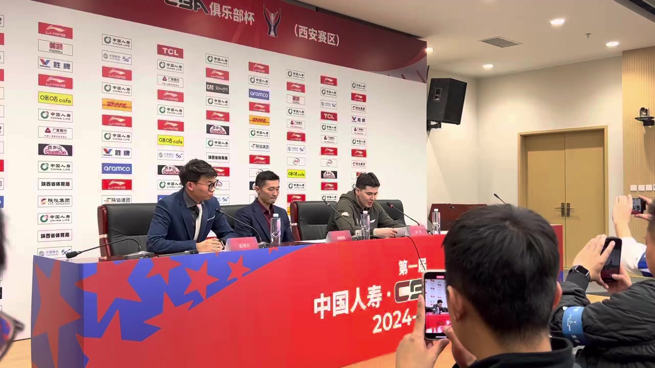 金年会体育阿不都沙拉木：攻防还可以 但是没有中锋 篮板输太多了