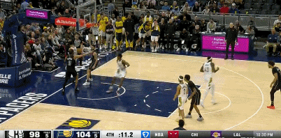 金年会金字招牌信誉至上哈利伯顿发球失误送自己三分！沃特福德：我不知道那个球是咋进的