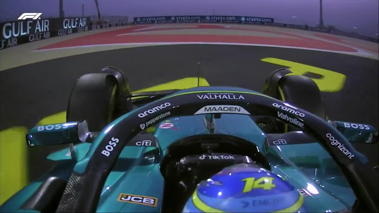 金年会离谱💢F1巴林大奖赛二练，阿隆索的方向盘突然脱落