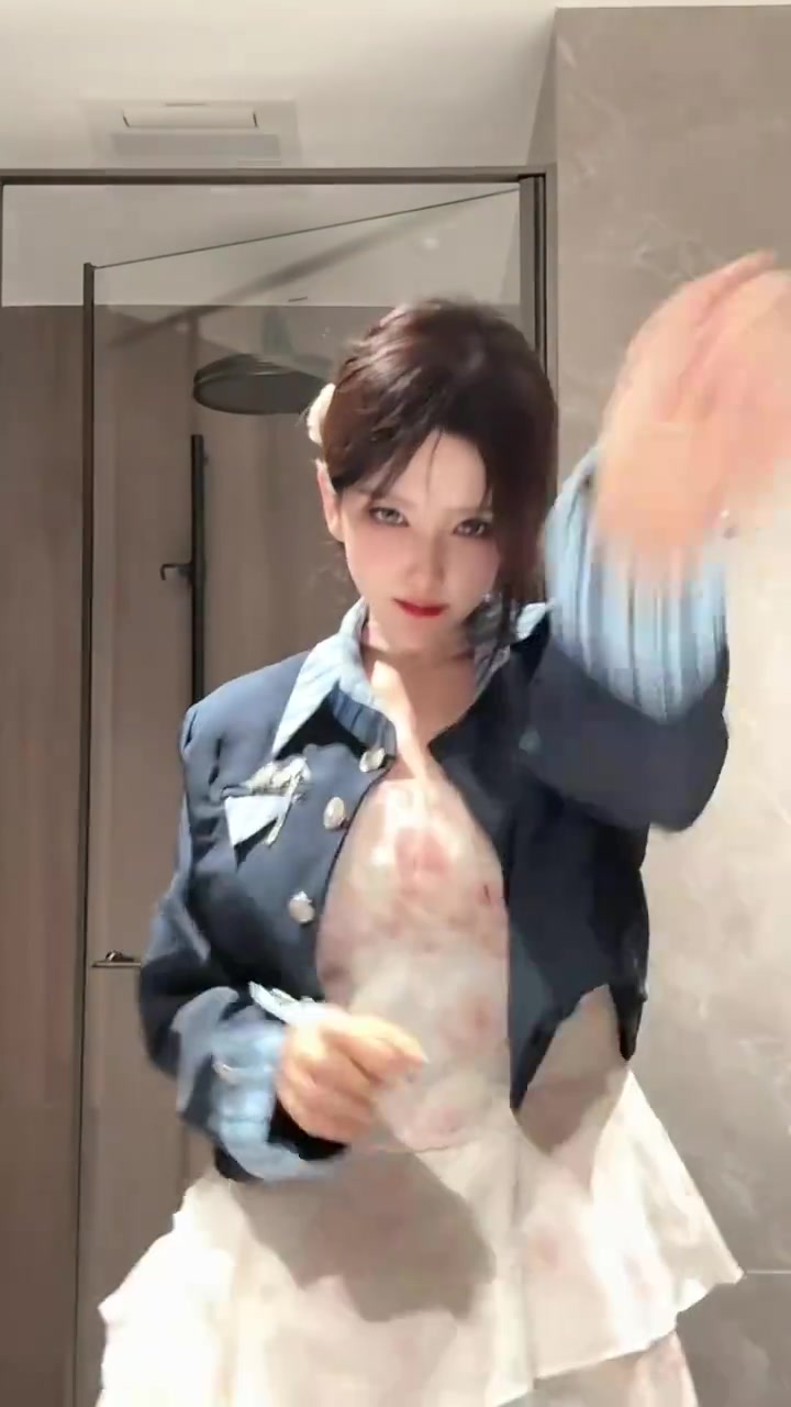 金年会金字招牌信誉至上老艺术家怎么还笑场了？LPL解说Rita分享舞蹈视频：谁在看小宝跳舞