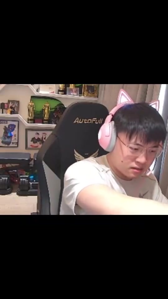 金年会Uzi回忆S3 S4往事：那时候差距太大 发挥出120%实力都赢不了Faker